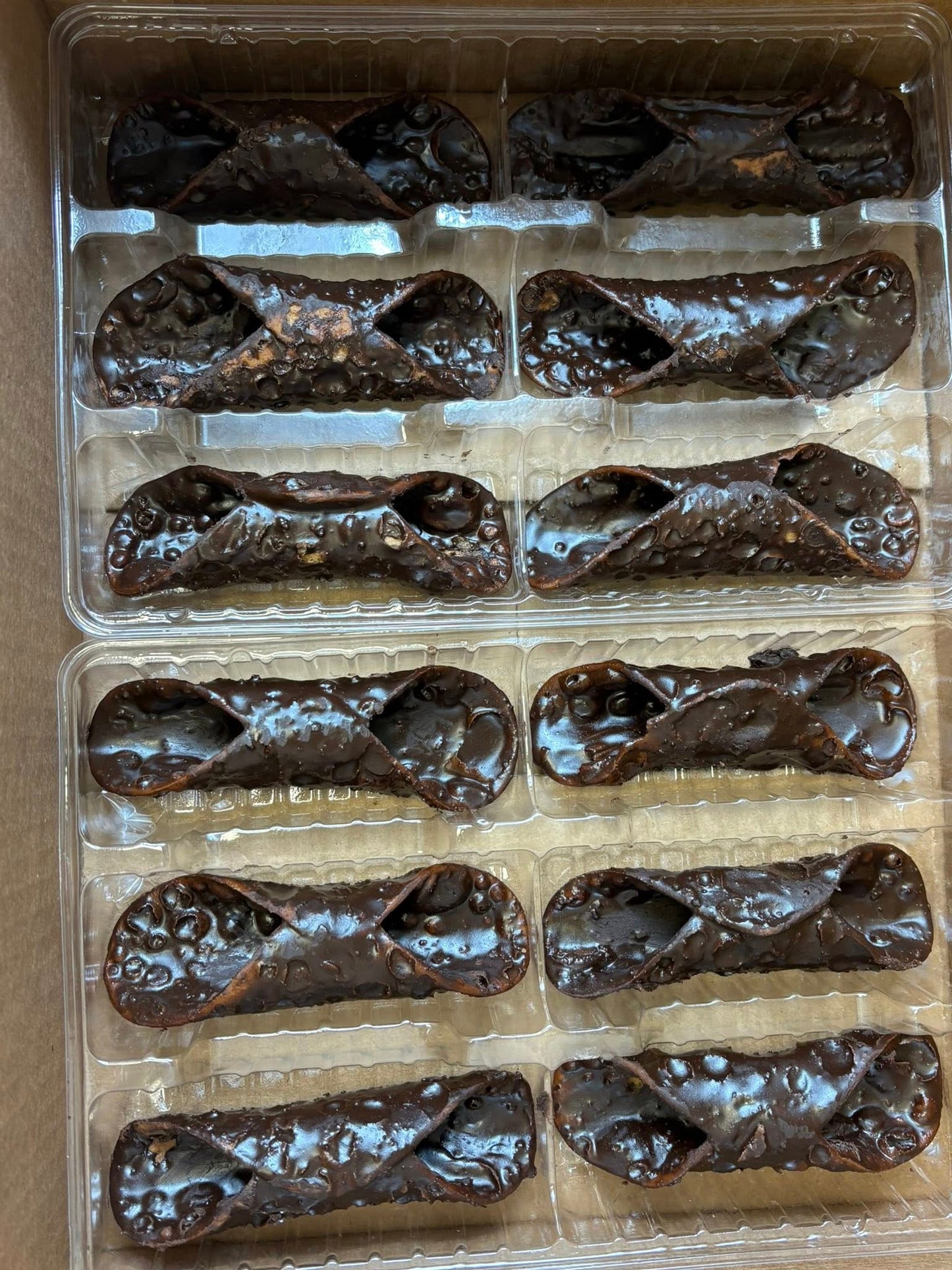 Chocolate Shell Cannoli